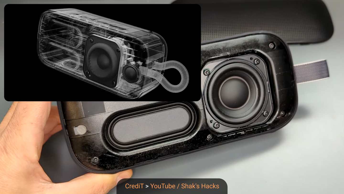 photo of bose soundlink plus and soundlink flex teardown
