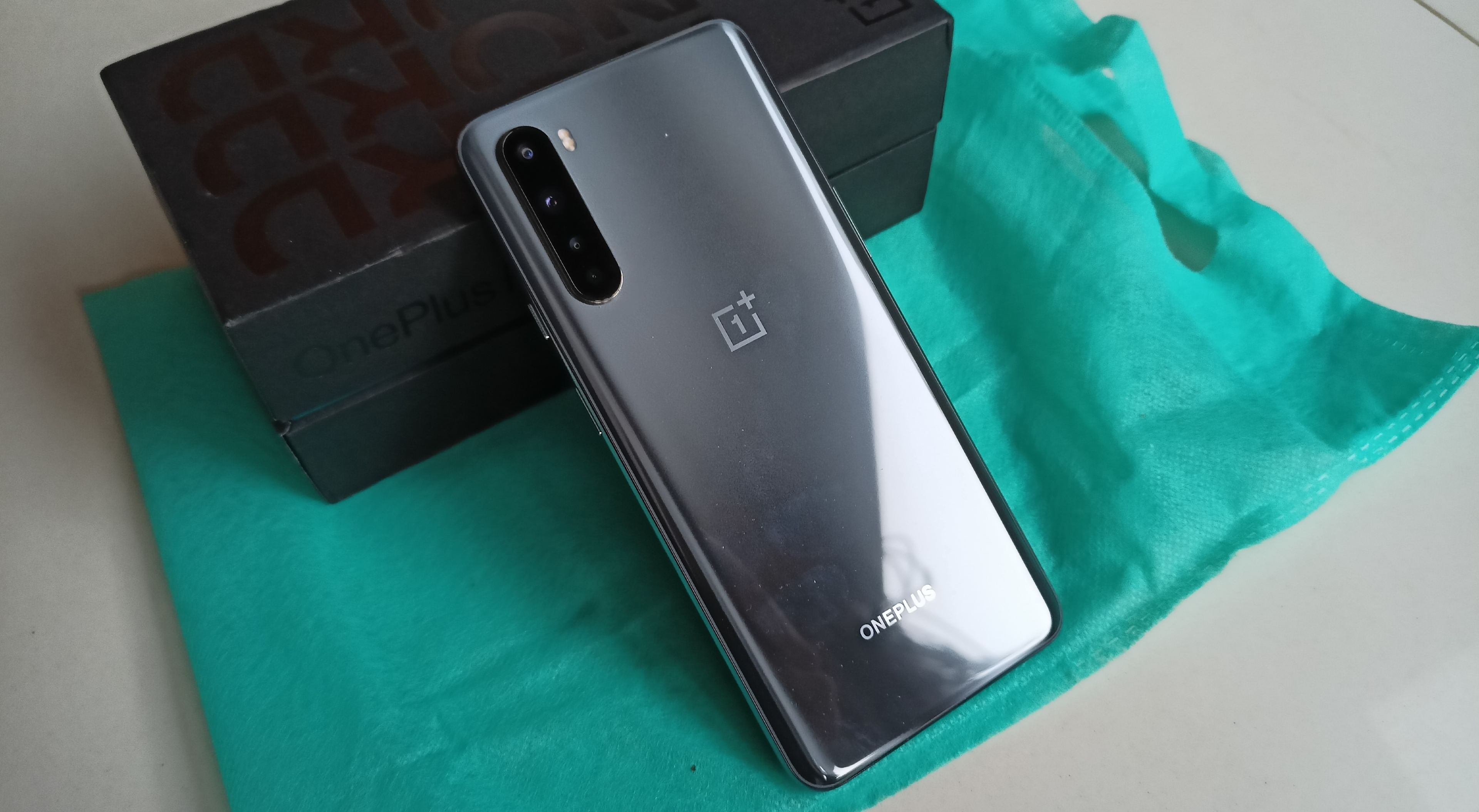 picture of OnePlus Nord smartphone